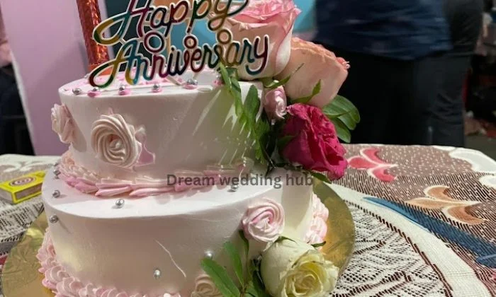 Crazee cakes shop with cake institute 